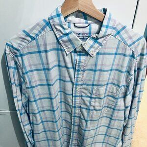 Vineyard Vines On the Go shirt, Large